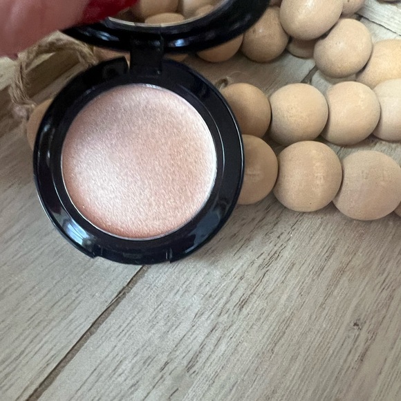 Makeup Laritzy Cream Highlighter Virtue Poshmark